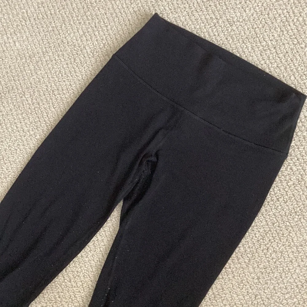 Lululemon Align HR Pant 25” Black 2017 Version Leggings High Rise Nulu Size 6